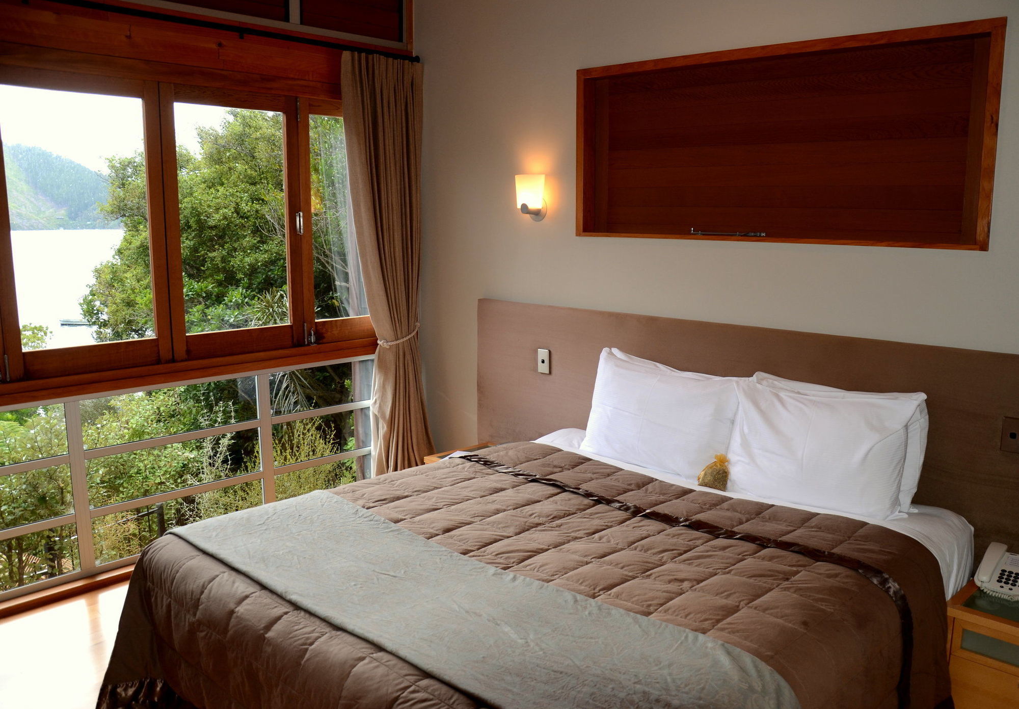 Bay Of Many Coves Hotel Arthur's Bay Bilik gambar